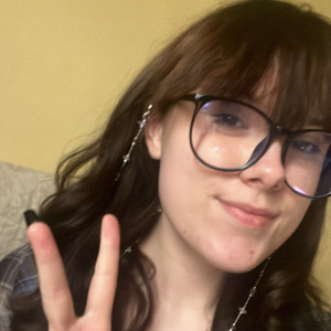 Lily-Rose - Prof de biologie - Mons