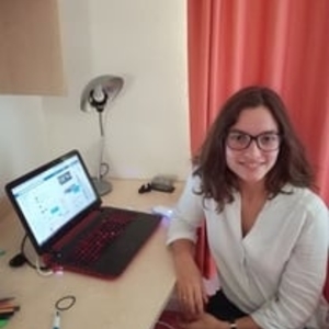 Amélie - Prof de maths - Paris