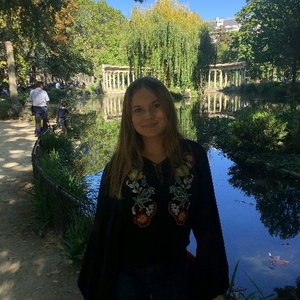 Chloe - Prof d'aide aux devoirs - Brindas
