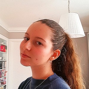 Louane - Prof d'aide aux devoirs - Bantzenheim