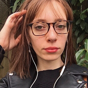 Mélina - Prof d'aide aux devoirs - Asnières-sur-Seine