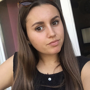Sophie - Prof d'aide aux devoirs - Camaret-sur-Aigues