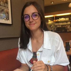 Anna - Prof d'aide aux devoirs - Saint-Pont