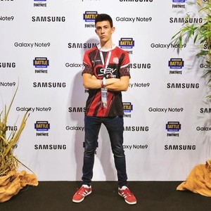 Louis - Prof d'hearthstone - Fontainebleau