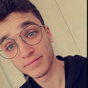 Jérémy - Prof d'initiation informatique - Cusset