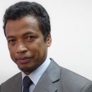 Hery Tiana - Prof de maths - Saint-Pierre
