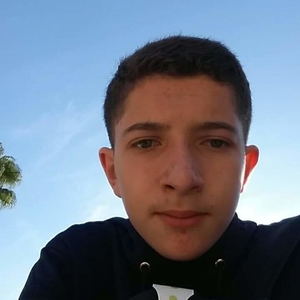 Hakim - Prof de maths - Lyon