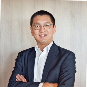 Anh - Prof de finance - Courbevoie