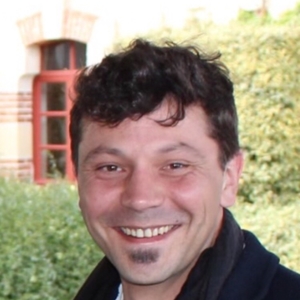 Bertrand - Prof d'économie - Grenoble