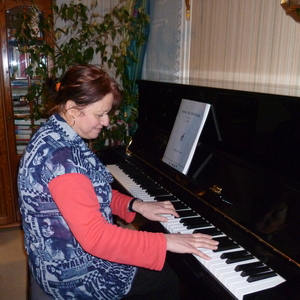 Catherine - Prof de piano - Vercel-Villedieu-le-Camp