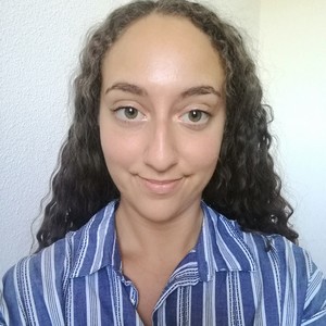 Mouna - Prof d'aide aux devoirs - Chambéry