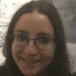 Joanne - Prof de droit international - Paris 14e