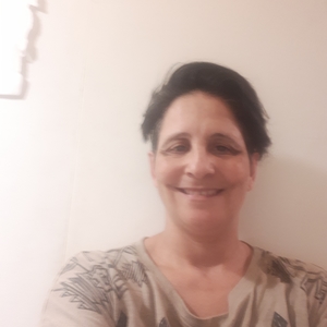 Faten - Prof de français - Villiers-sur-Marne