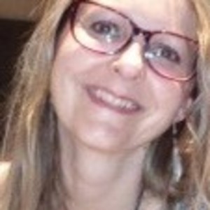 Geraldine - Prof de physique - Saint-Laurent-du-Var
