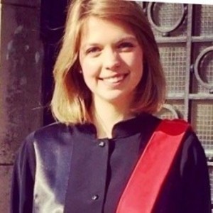 Victoria - Prof de droit constitutionnel - Paris