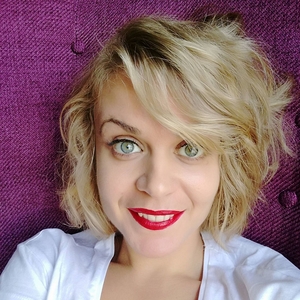 Aurore - Prof d'histoire - géo - Paris