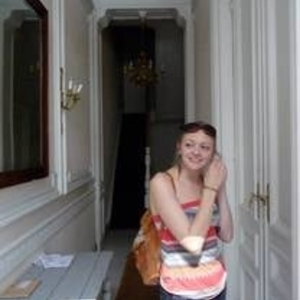 Mélanie - Prof de fle - français langue étrangère - Saint-Germain-la-Blanche-Herbe
