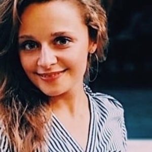 Ouliana - Prof de russe - Angers