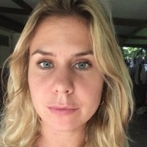 Claire - Prof de français - Chirongui