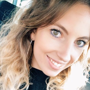 Chloé - Prof de fle - français langue étrangère - Dompierre-sur-Mer