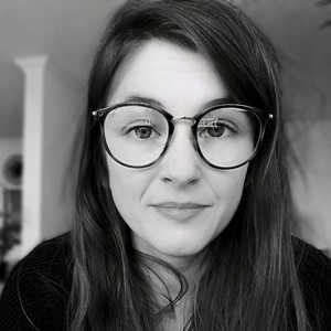 Laura - Prof d'histoire - Cergy