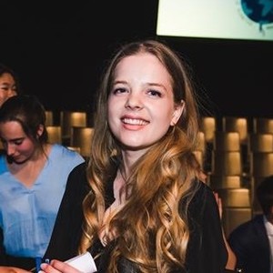 Emilia - Prof d'anglais - La Neuveville