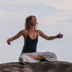 Iyari - Prof de yoga - Le Thoronet