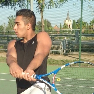 Wally - Prof de tennis - Paris