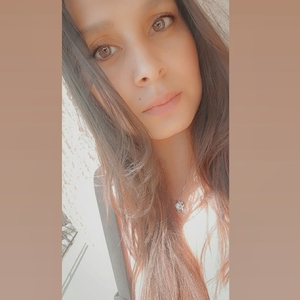 Catarina - Prof de compréhension orale - portugais - Achères