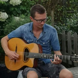 Denis - Prof de guitare - Liège