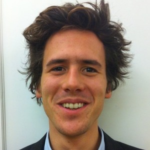 Hugues - Prof d'économie - Paris
