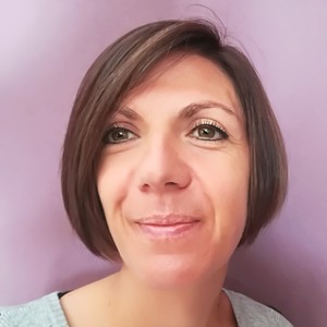 Isabelle - Prof d'esthétique - Préty