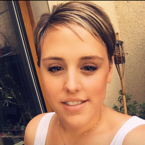 Elodie - Prof de maquillage - Damery