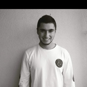 Charlie - Prof de physique - Montpellier
