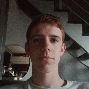 Enzo - Prof de maths - Surtauville