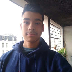 Julian - Prof de maths - Paris