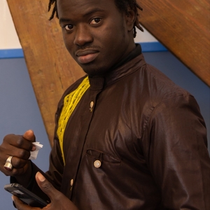 Babacar - Prof de physique - chimie - Caen