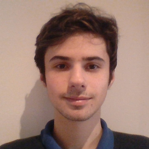 Thomas - Prof d'économie - Paris