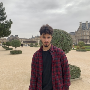 Raphaël - Prof d'histoire - Moissy-Cramayel