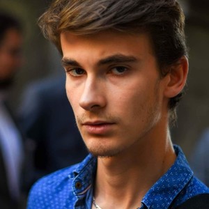 Théo - Prof de maths - Dignac