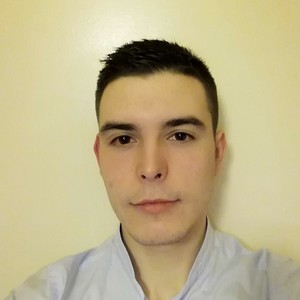 Rafael - Prof d'économie - Paris