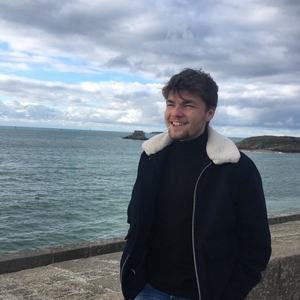 Tom - Prof de maths - Caen