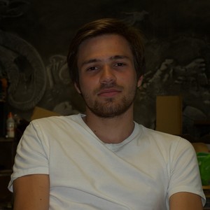 Lucas - Prof d'initiation informatique - Maurepas