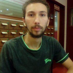 Yanis - Prof d'initiation informatique - Poitiers