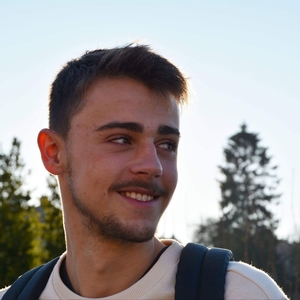 Tom - Prof d'aide aux devoirs - Marans