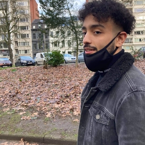 Yassine - Prof de droit civil - Vorst