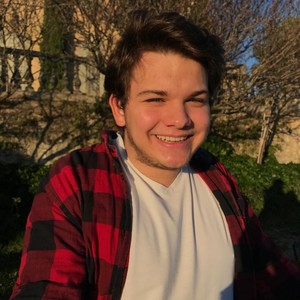 Yan - Prof de soutien scolaire - Seillons-Source-d'Argens