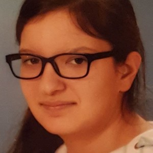Nour - Prof de maths - Vaulx-en-Velin
