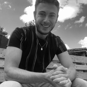Romain - Prof d'aide aux devoirs - Corcelles-en-Beaujolais