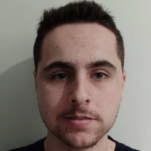 Tom - Prof d'initiation informatique - Saint-Étienne